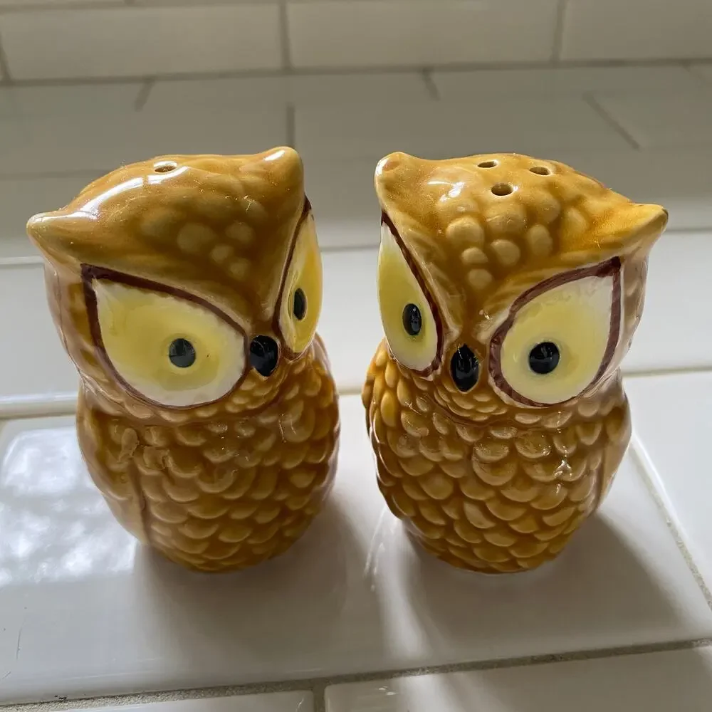 OWL Salt & Pepper Shakers Ceramic Vintage Made in Japan Original Sticker
